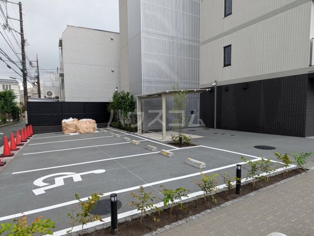 25/30 駐車場