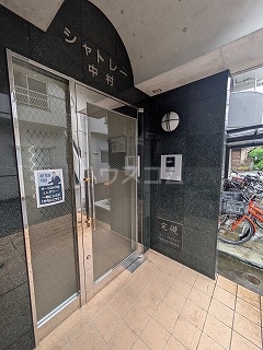 25/30 エントランス