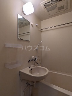 13/30 浴室