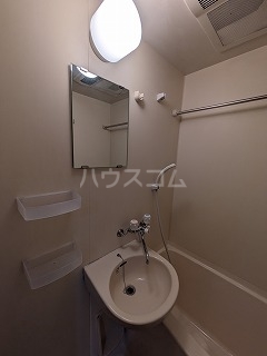 15/30 洗面