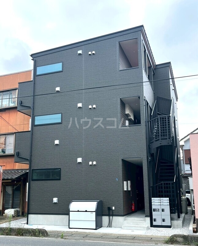 2/30 外観
