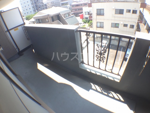 20/26 バルコニー