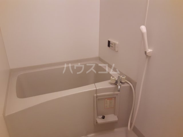 13/30 浴室