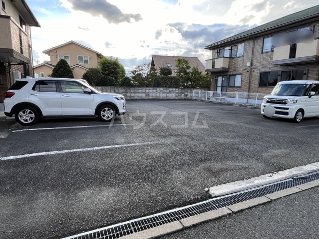 3/7 駐車場