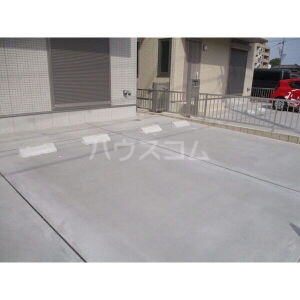 15/16 駐車場