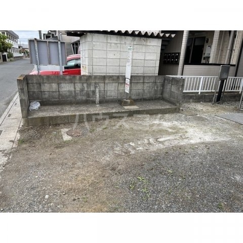 17/20 駐車場