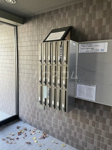 14/17 エントランス