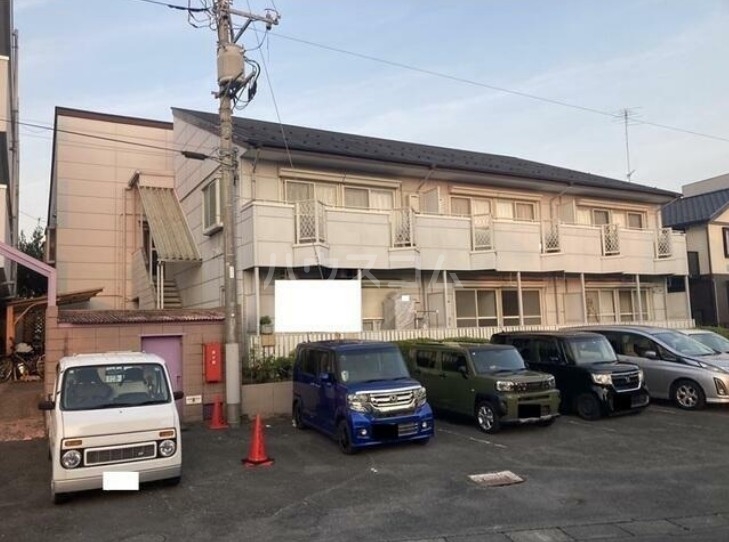 16/22 駐車場