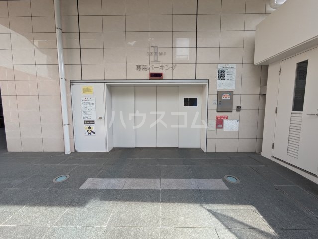 3/7 駐車場