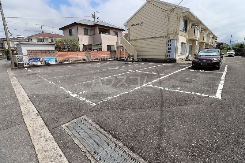 24/25 駐車場