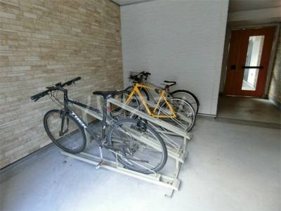 16/16 駐車場