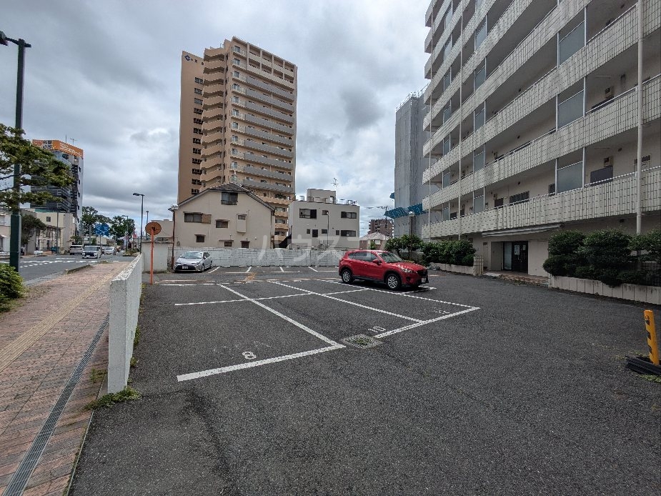 24/30 駐車場