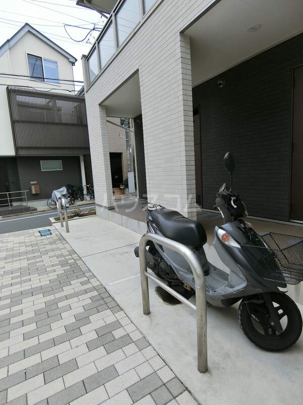 19/27 駐車場