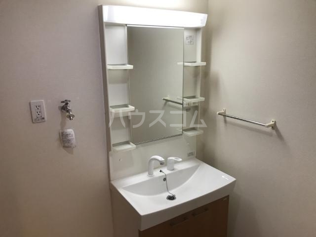 13/30 洗面
