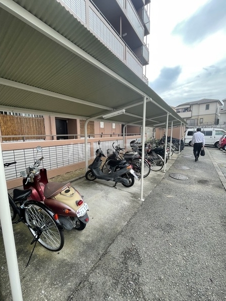 14/15 駐車場
