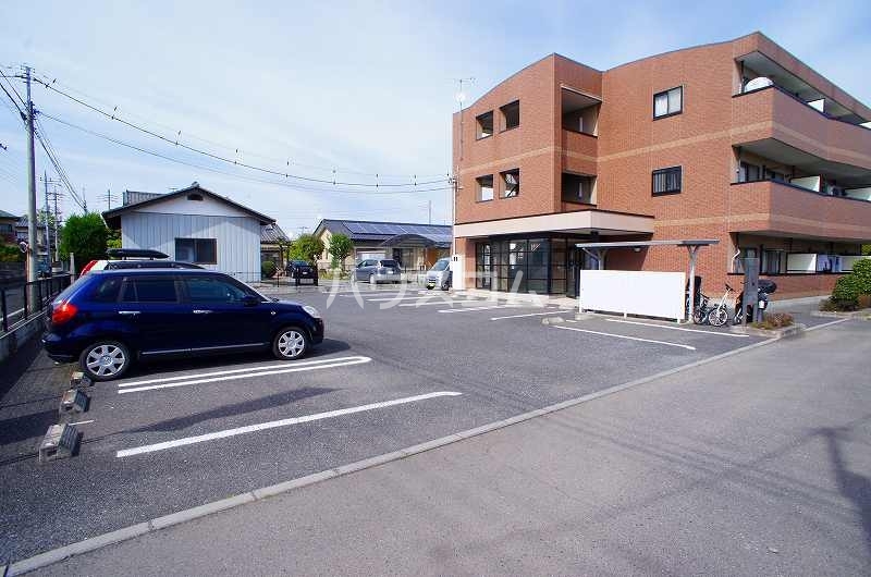 21/27 駐車場