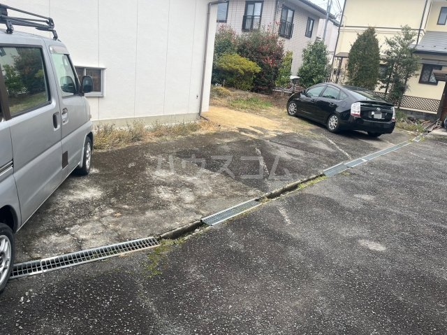 22/26 駐車場