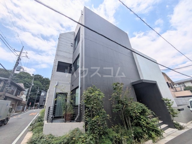 2/30 外観
