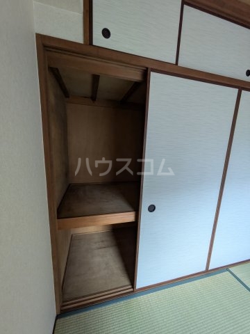 13/30 収納