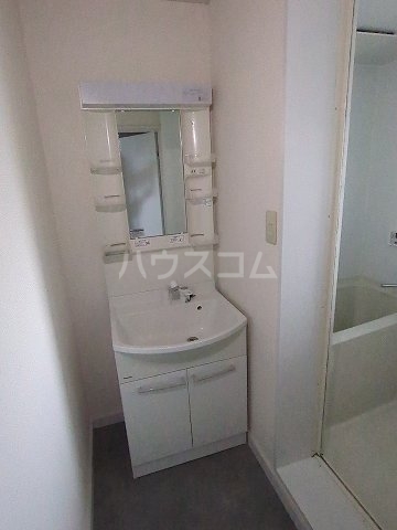 13/28 洗面