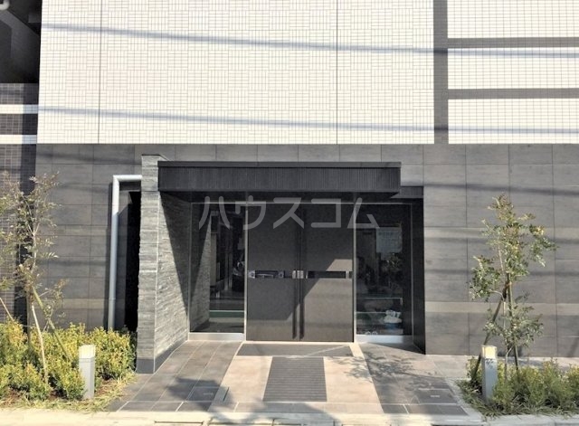 14/22 エントランス