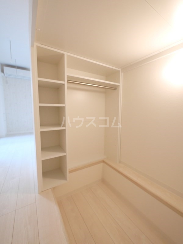 13/30 収納
