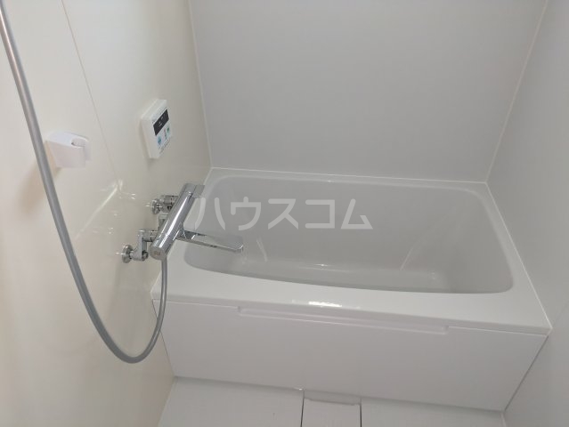 13/27 浴室