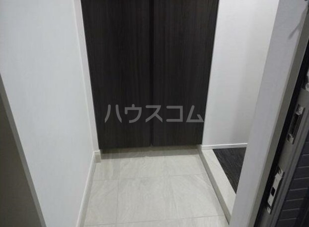 5/18 玄関