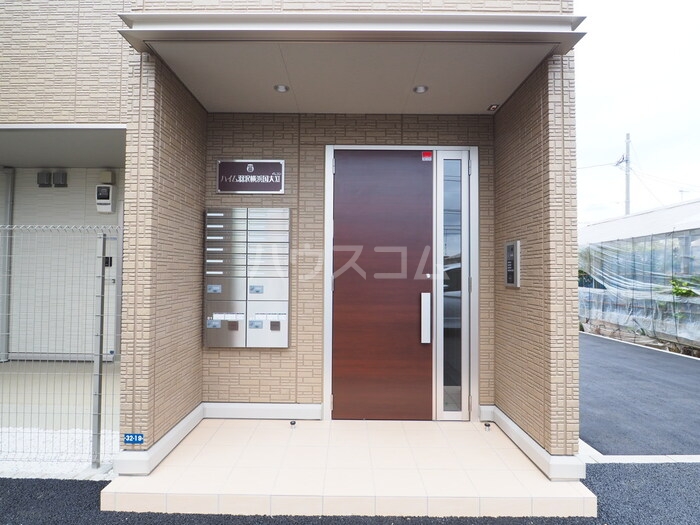 2/5 エントランス