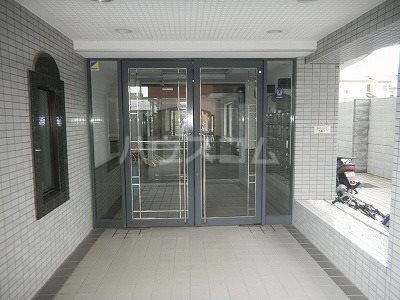 19/21 エントランス