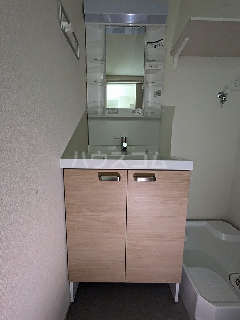 13/30 洗面