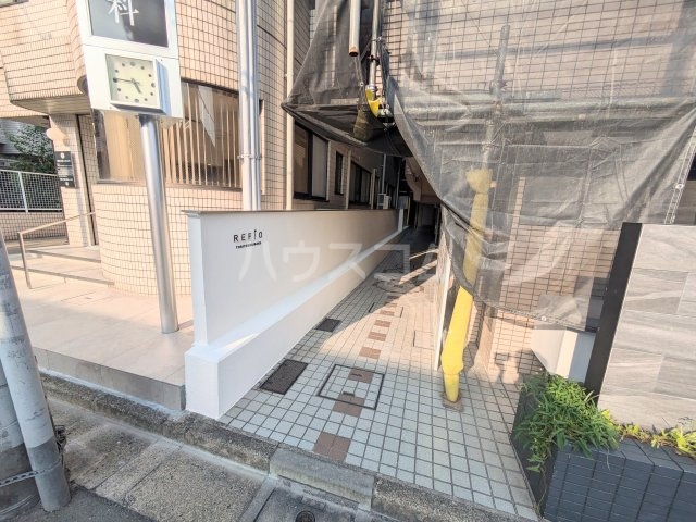 21/25 エントランス