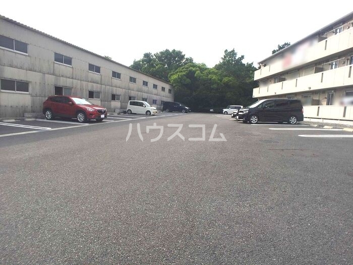 22/29 駐車場