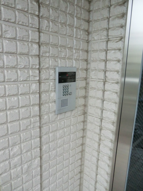 19/20 エントランス