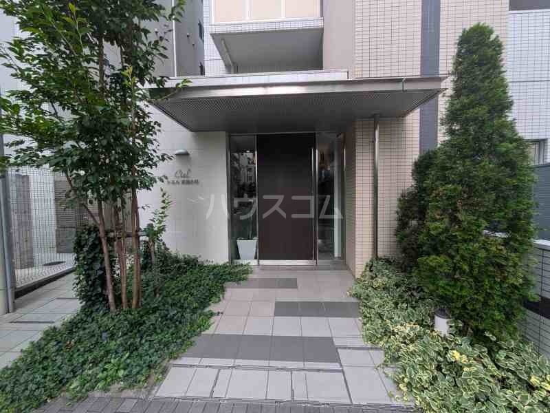 22/30 エントランス