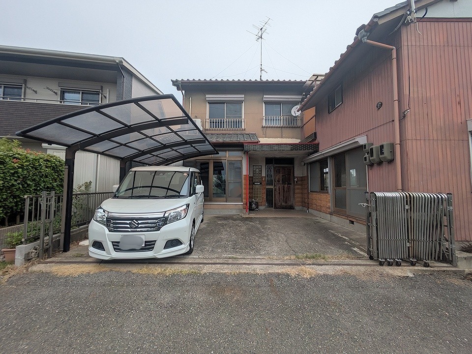 25/30 駐車場