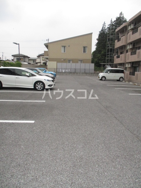 2/10 駐車場