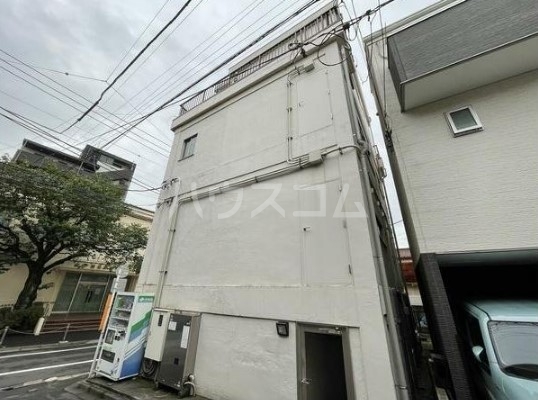 19/24 エントランス