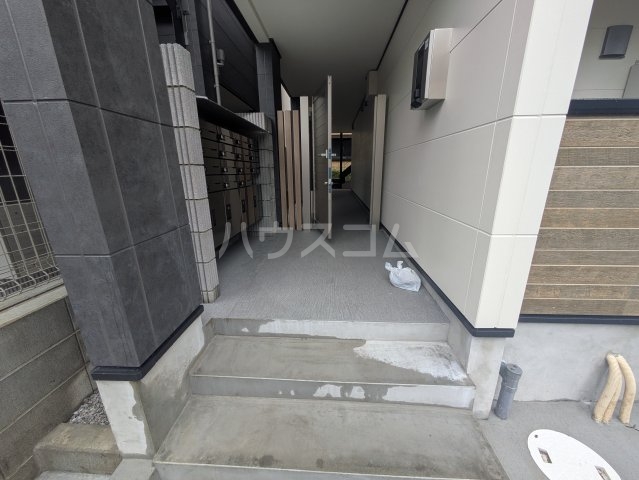 19/29 エントランス