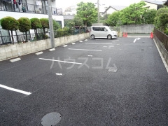16/20 駐車場