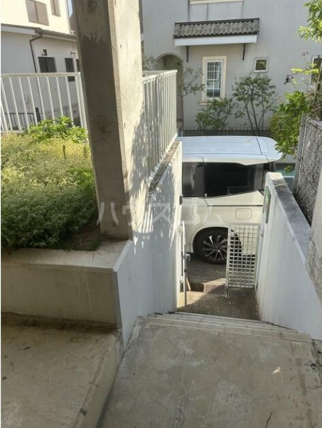 14/15 エントランス