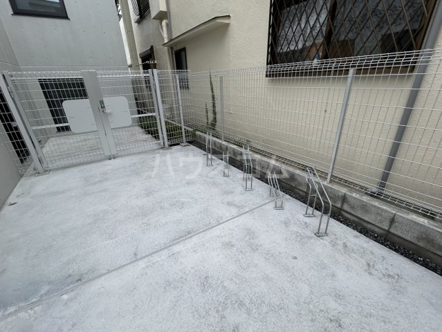 22/30 駐車場