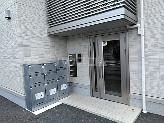 3/7 エントランス