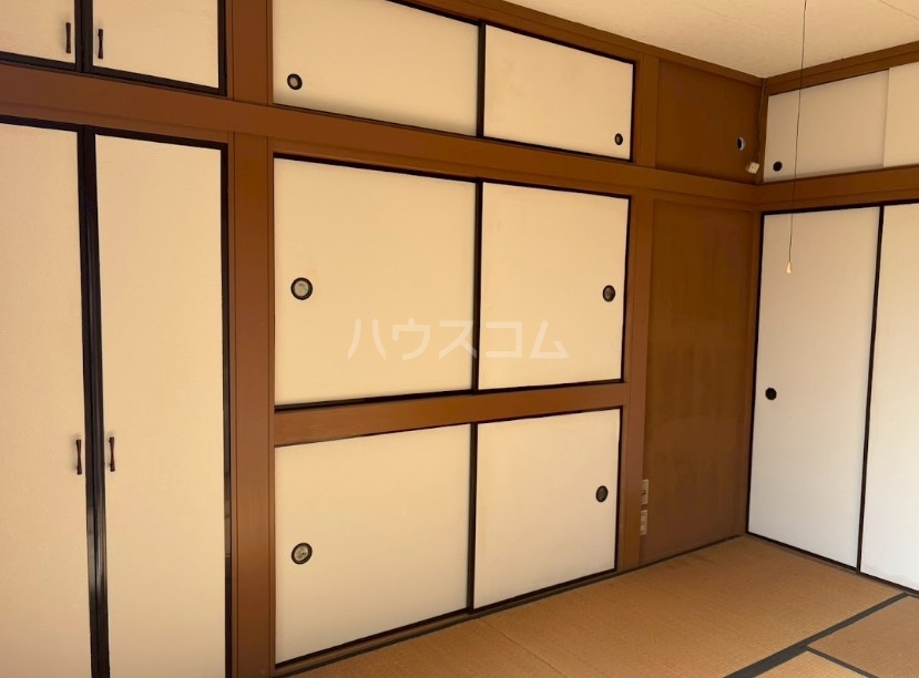 13/30 収納