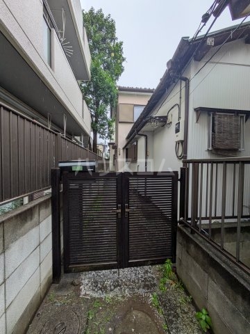 2/3 エントランス