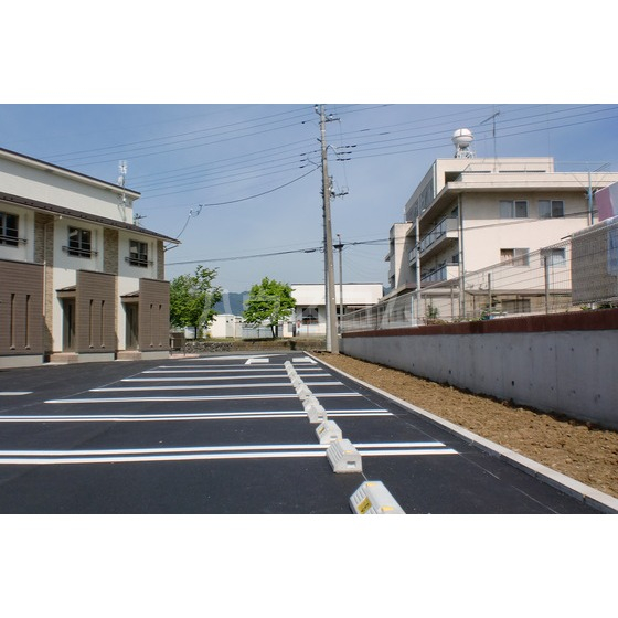 23/23 駐車場
