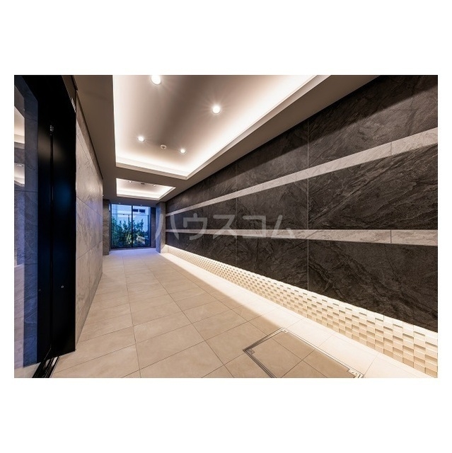 15/19 エントランス