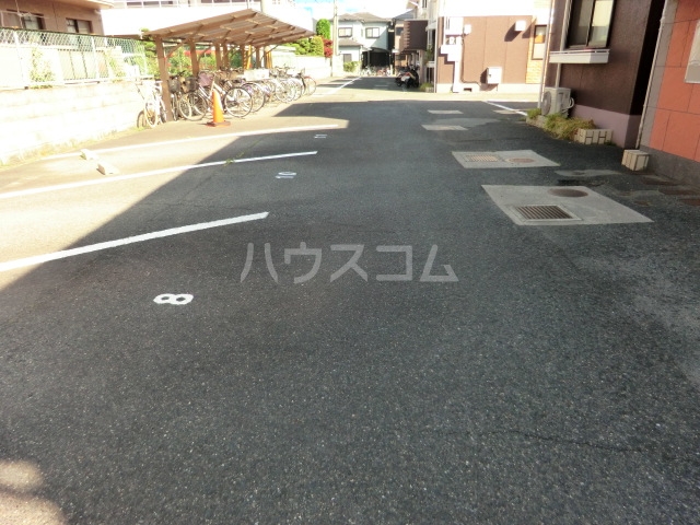15/18 駐車場