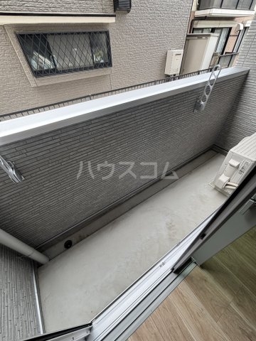 19/25 バルコニー