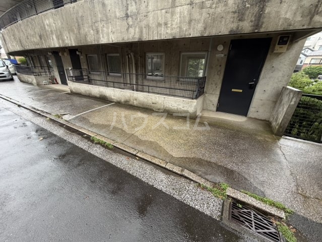 24/29 駐車場